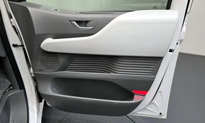 Hyundai Staria 2023, 34040 км, за 37900000 KRW - фото 25