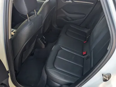 Audi A3 2019, 56500 км, за 79732.4 CNY - фото 9