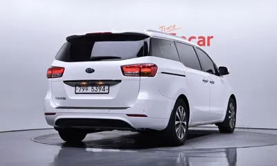 Kia Canival 2018, 98648 км, за 13500000 KRW - фото 2