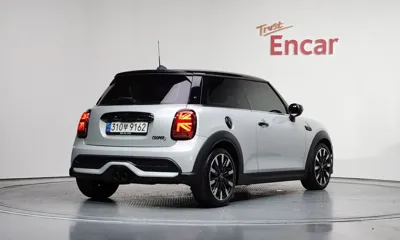 MINI Cooper 2023, 21261 км, за 27500000 KRW