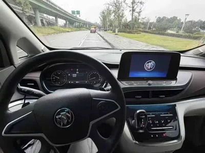 Buick GL8 2021, 80000 км, за 88800 CNY