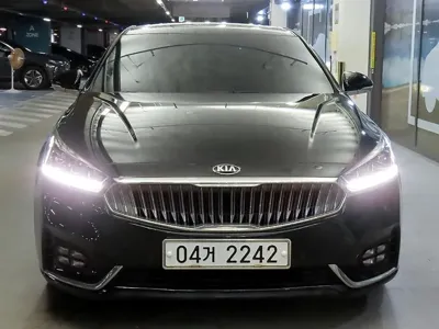 Kia K7 · 2017 год