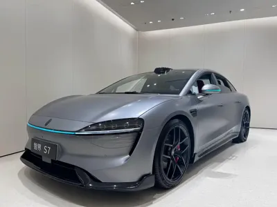 智界 Zhijie S7 0, 100 км, за 259000 CNY