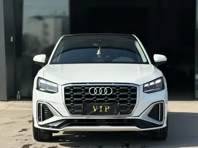 Audi Q2L 2023, 70000 км, за 86199 CNY