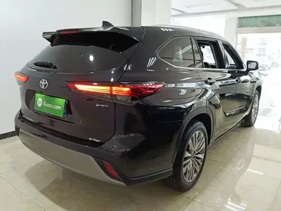 Toyota Highlander 2024, 56600 км, за 196200 CNY - фото 7