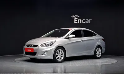 Hyundai Accent · 2012 год