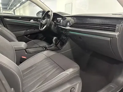 Volkswagen Passat 2022, 41000 км, за 107800 CNY - фото 13