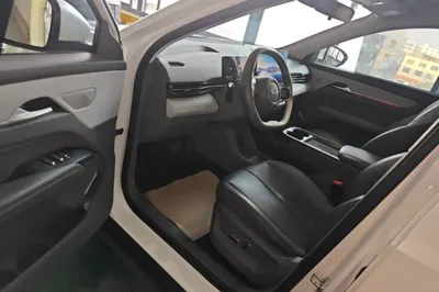Bestune Yueyi 03 · 2025 год