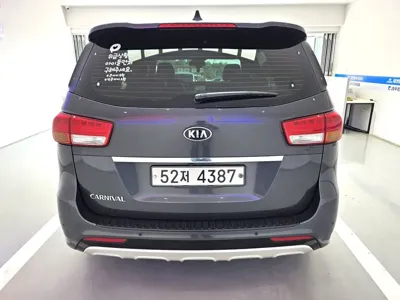 Kia Canival 2018, 91000 км, за 9900000 KRW - фото 6