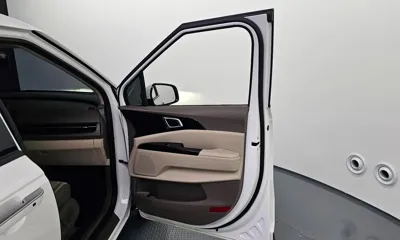 Kia Canival 2022, 51015 км, за 27200000 KRW - фото 25