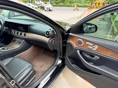 Mercedes-Benz E-Class 2018, 151000 км, за 145800 CNY
