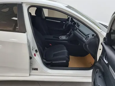 Honda Civic 2020, 87700 км, за 68800 CNY - фото 8