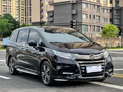 Honda Odyssey 2019, 130000 км, за 112800 CNY