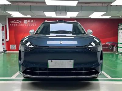 AITO 问界 AITO M9 2024, 27700 км, за 308800 CNY