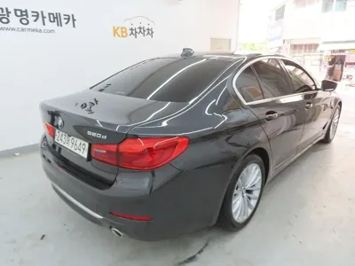 BMW 5-Series 2020, 80000 км, за 25900000 KRW