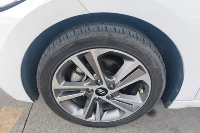 Hyundai Elantra (6th Generation 2016, 51300 км, за 51552.3 CNY - фото 10