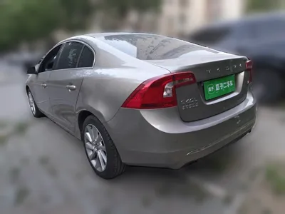 Volvo S60 2016, 95900 км, за 46708.85 CNY