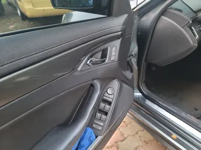 Cadillac CTS 2012, 170000 км, за 3500000 KRW