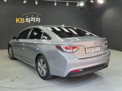 Hyundai Sonata 2016, 52000 км, за 9500000 KRW - фото 4