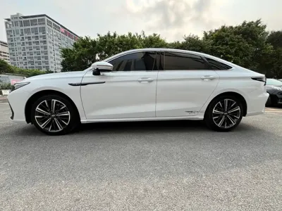 Chery Arrizo 8 2023, 35000 км, за 61000 CNY