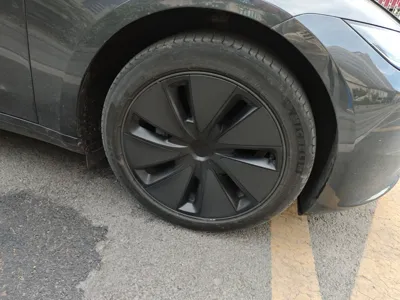 Tesla Model 3 2023, 60500 км, за 173531.76 CNY - фото 8