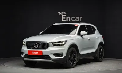 Volvo XC40 · 2022 год