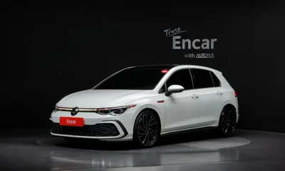 Volkswagen Golf · 2023 год