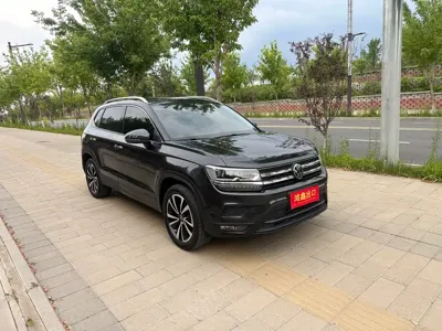 Volkswagen Tharu 2022, 36000 км, за 122800 CNY
