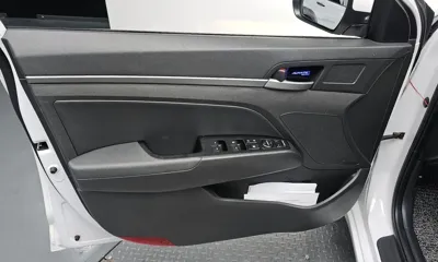 Hyundai Avante 2018, 96698 км, за 8500000 KRW - фото 24