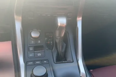 Lexus NX 2015, 123400 км, за 132540.01 CNY - фото 9