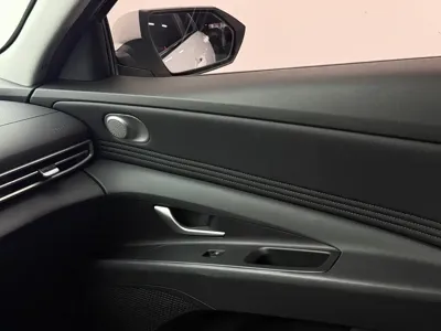 Hyundai Elantra 2023, 27000 км, за 94800 CNY - фото 11