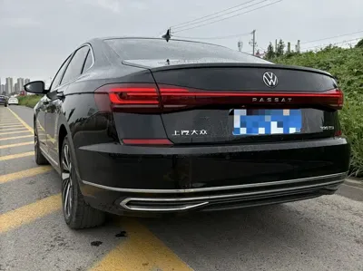 Volkswagen Passat 2023, 17000 км, за 109800 CNY - фото 12