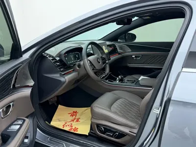 BYD Han 2022, 64000 км, за 86800 CNY