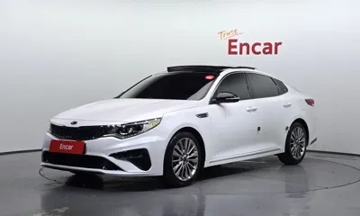 Kia K5 · 2019 год