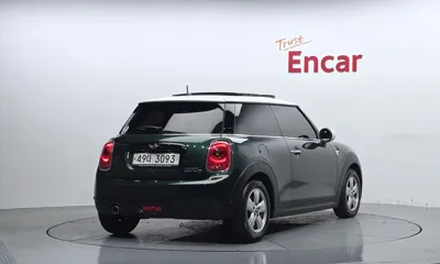 MINI Cooper 2018, 101382 км, за 6900000 KRW