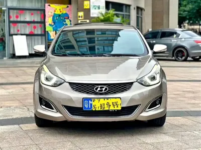 Hyundai Elantra Langdong 2017, 140000 км, за 25800 CNY