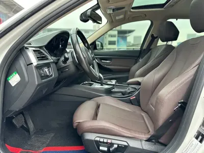 BMW 3 Series 2019, 105000 км, за 96800 CNY
