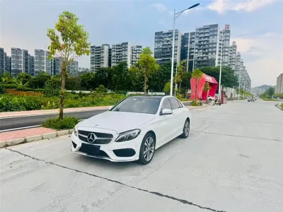Mercedes-Benz C-Class · 2017 год