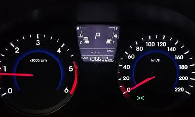 Hyundai Accent 2015, 186632 км, за 5000000 KRW - фото 8