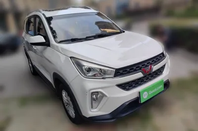 Wuling Hongguang S3 2018, 40300 км, за 29040.92 CNY