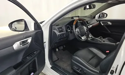 Lexus CT200h 2012, 181156 км, за 11500000 KRW - фото 10