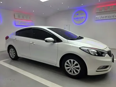 Kia K3 · 2015 год