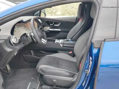 Mercedes-Benz EQE AMG 2024, 32000 км, за 268800 CNY