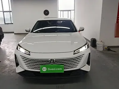 Changan Yida 2023, 11600 км, за 52699 CNY - фото 3
