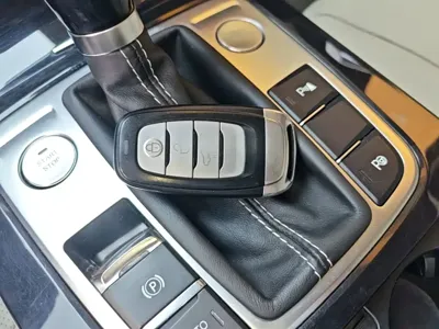 Hongqi Hongqi H5 2018, 109300 км, за 36500 CNY - фото 9