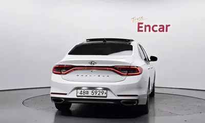 Hyundai Grandeur 2017, 141368 км, за 15800000 KRW