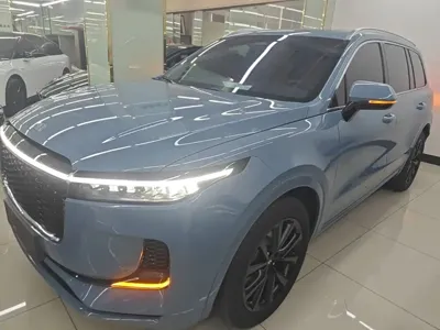 Li Auto Li ONE · 2022 год