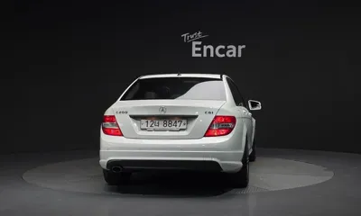 Mercedes-Benz C-Class 2011, 76253 км, за 5400000 KRW