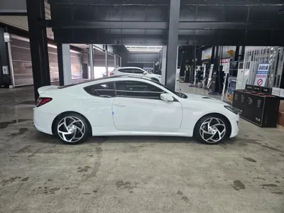 Hyundai Genesis 2011, 128130 км, за 4500000 KRW