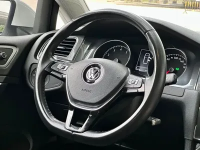 Volkswagen Golf 2019, 50000 км, за 53800 CNY - фото 8